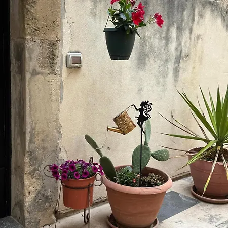 Il Cortile Magico * Συρακούσες